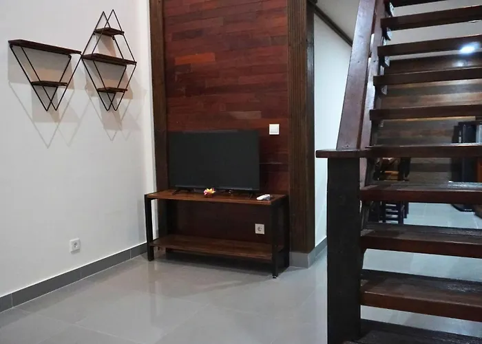 Alu Lofts ホテル *